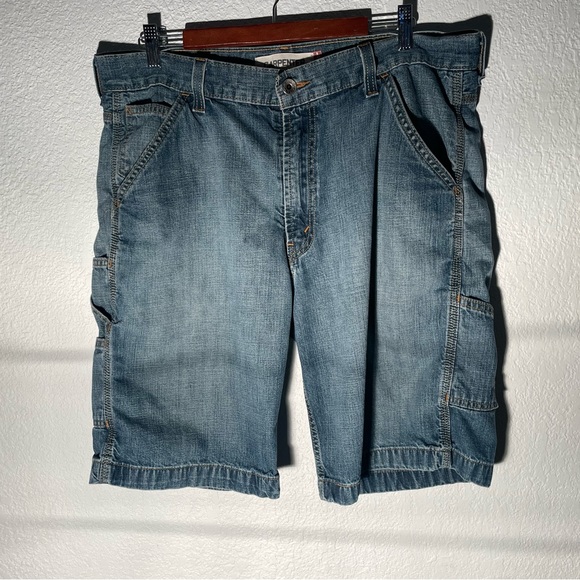Levi’s Carpenter Jorts - Picture 6 of 14